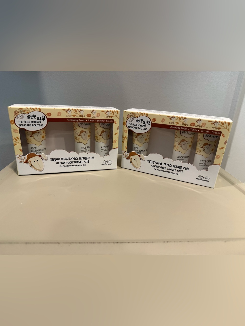Esfolio Glowy Rice travel kits